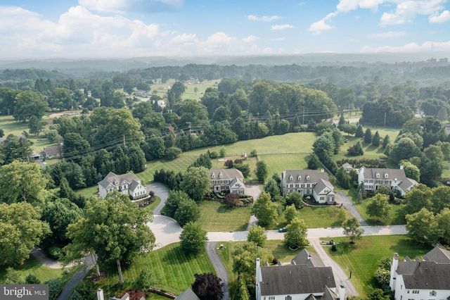 1040 BRICK HOUSE FARM LN, Newtown Square, PA 19073