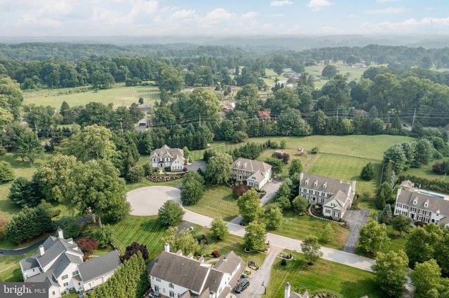 1040 BRICK HOUSE FARM LN, Newtown Square, PA 19073