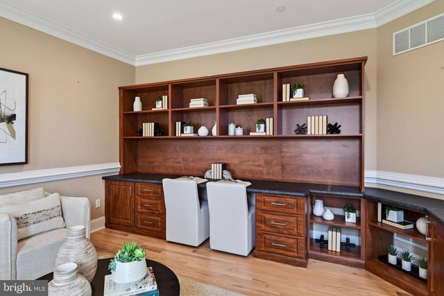 1040 BRICK HOUSE FARM LN, Newtown Square, PA 19073