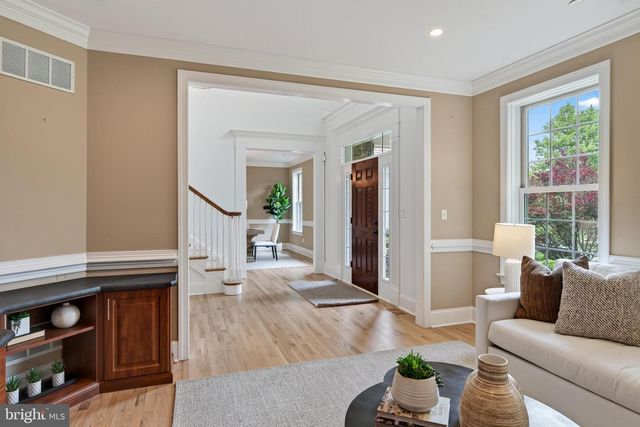 1040 BRICK HOUSE FARM LN, Newtown Square, PA 19073