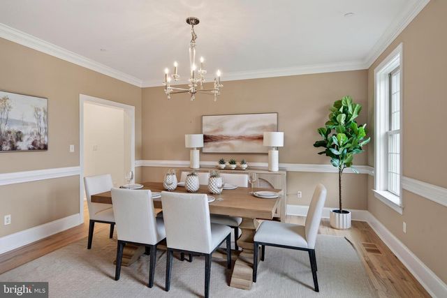 1040 BRICK HOUSE FARM LN, Newtown Square, PA 19073