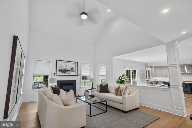 1040 BRICK HOUSE FARM LN, Newtown Square, PA 19073