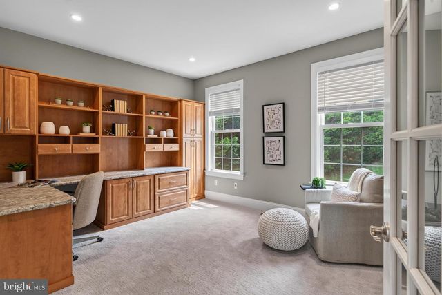 1040 BRICK HOUSE FARM LN, Newtown Square, PA 19073