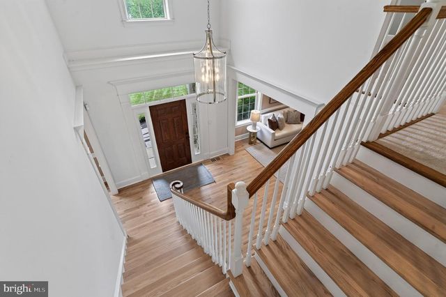 1040 BRICK HOUSE FARM LN, Newtown Square, PA 19073