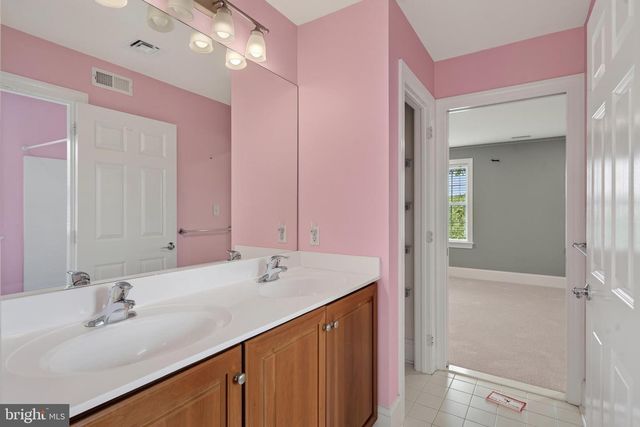 1040 BRICK HOUSE FARM LN, Newtown Square, PA 19073
