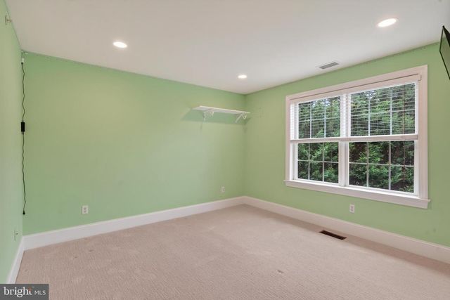 1040 BRICK HOUSE FARM LN, Newtown Square, PA 19073