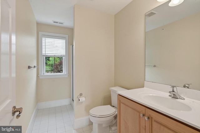 1040 BRICK HOUSE FARM LN, Newtown Square, PA 19073