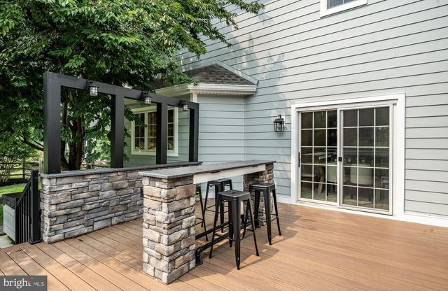 1040 BRICK HOUSE FARM LN, Newtown Square, PA 19073