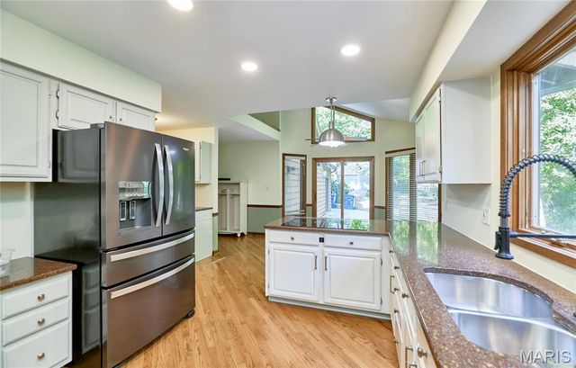 1921 Wolfcreek Pass Court, Wildwood, MO 63011