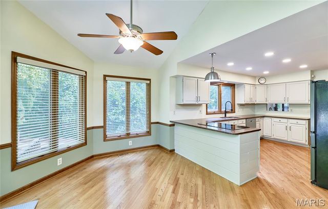 1921 Wolfcreek Pass Court, Wildwood, MO 63011