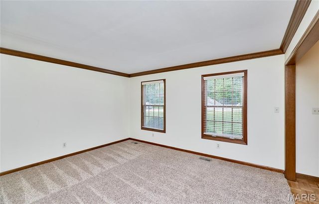1921 Wolfcreek Pass Court, Wildwood, MO 63011