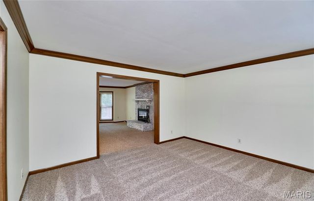 1921 Wolfcreek Pass Court, Wildwood, MO 63011