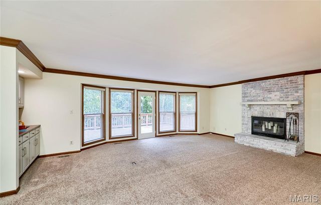 1921 Wolfcreek Pass Court, Wildwood, MO 63011