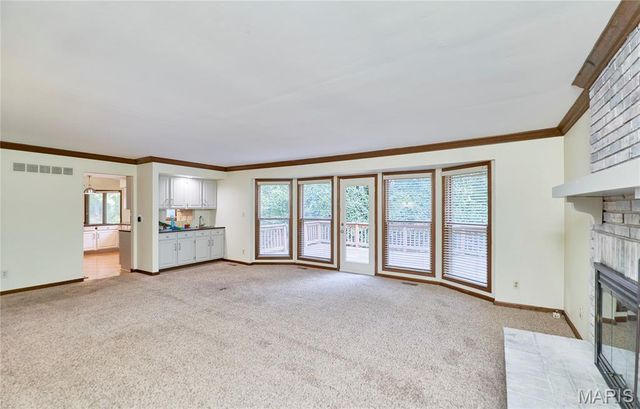 1921 Wolfcreek Pass Court, Wildwood, MO 63011