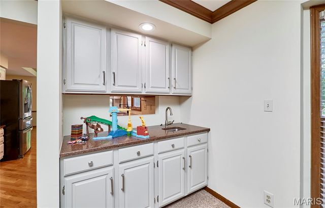 1921 Wolfcreek Pass Court, Wildwood, MO 63011