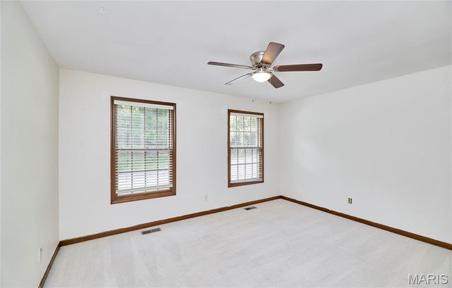 1921 Wolfcreek Pass Court, Wildwood, MO 63011