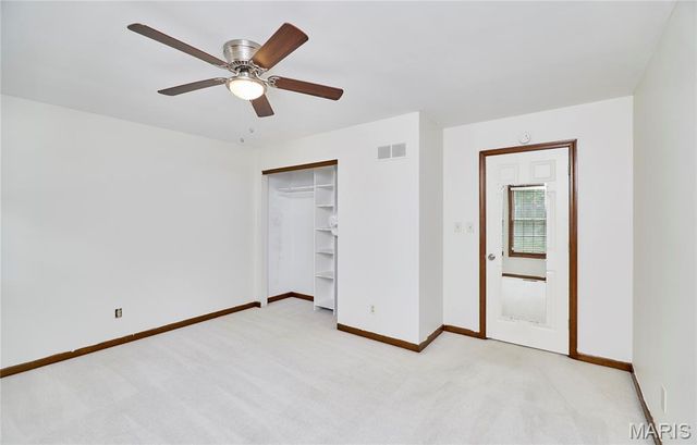 1921 Wolfcreek Pass Court, Wildwood, MO 63011