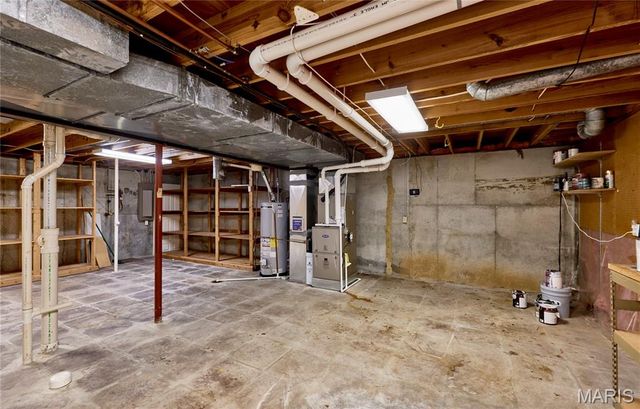1921 Wolfcreek Pass Court, Wildwood, MO 63011