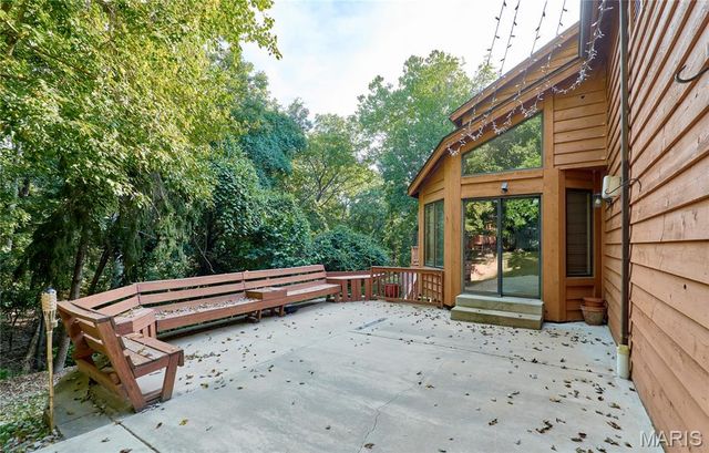 1921 Wolfcreek Pass Court, Wildwood, MO 63011