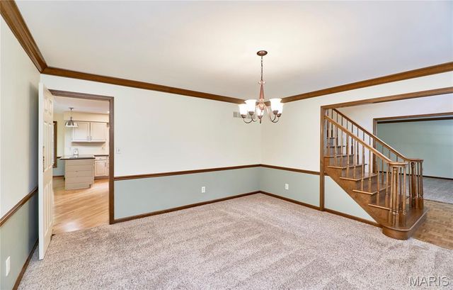 1921 Wolfcreek Pass Court, Wildwood, MO 63011