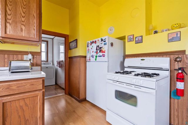 1522 4th St, Superior, WI 54880