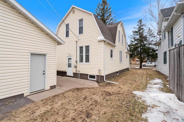 1522 4th St, Superior, WI 54880