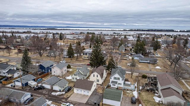 1522 4th St, Superior, WI 54880