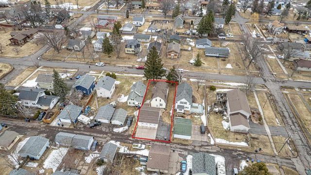 1522 4th St, Superior, WI 54880