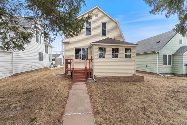 1522 4th St, Superior, WI 54880