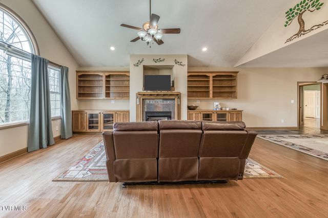 107 Asher Court, Elizabethton, TN 37643