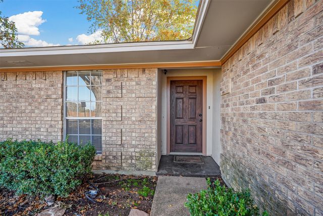 621 Heritage Hill Drive, Forney, TX 75126