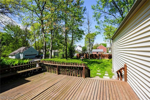 7224 Oak Drive, Poland, OH 44514