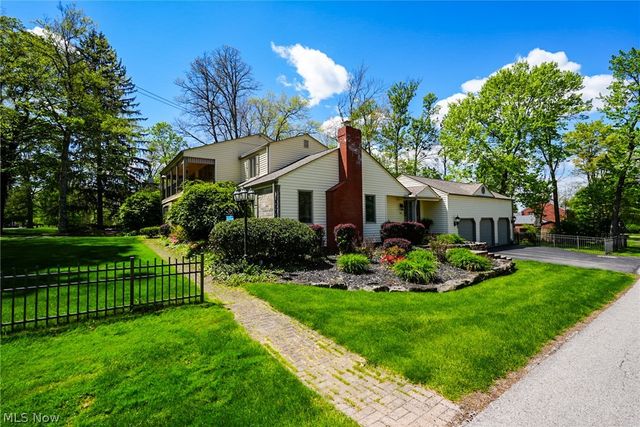 7224 Oak Drive, Poland, OH 44514