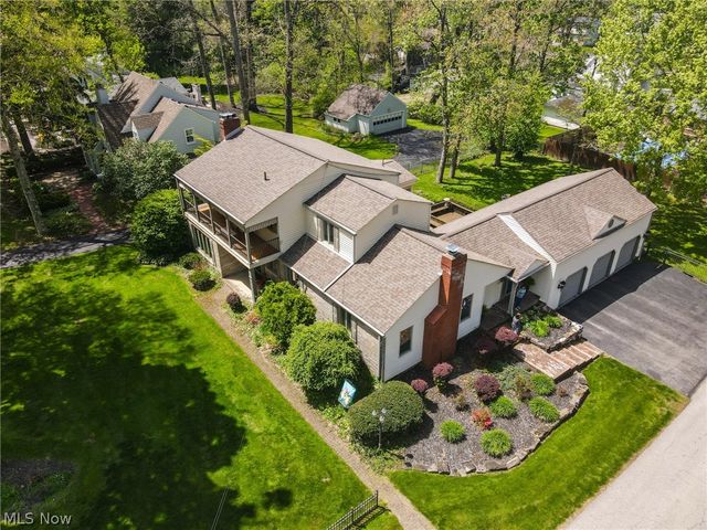 7224 Oak Drive, Poland, OH 44514