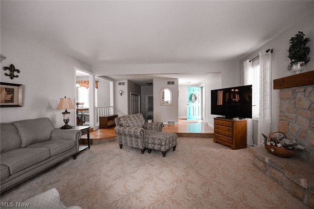 7224 Oak Drive, Poland, OH 44514