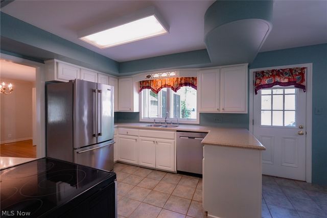 7224 Oak Drive, Poland, OH 44514