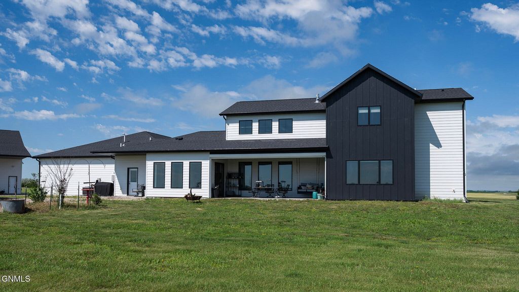 7101 223 Street NE, McKenzie, ND 58572 photo 2