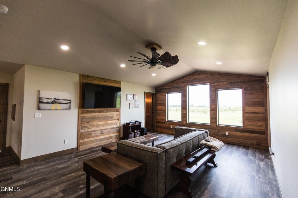 7101 223 Street NE, McKenzie, ND 58572 photo 25