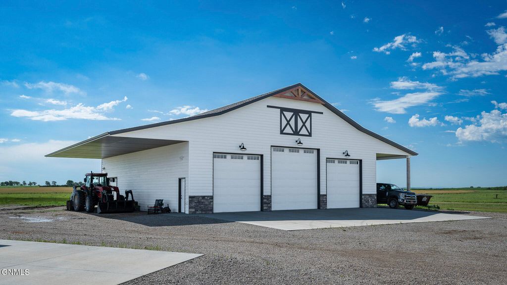 7101 223 Street NE, McKenzie, ND 58572 photo 4