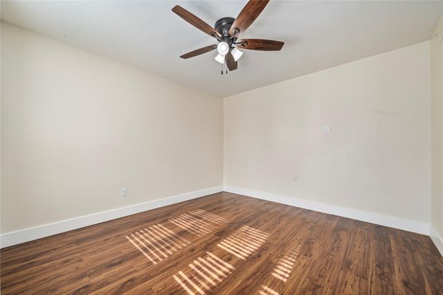 2107 N Fisher Court, Pasadena, TX 77502