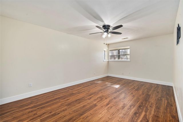 2107 N Fisher Court, Pasadena, TX 77502