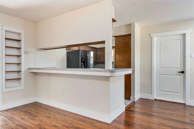 2107 N Fisher Court, Pasadena, TX 77502