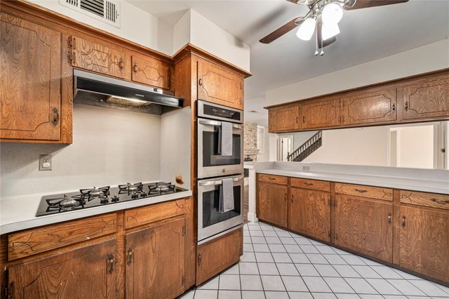 2107 N Fisher Court, Pasadena, TX 77502