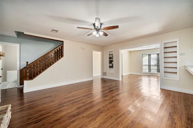 2107 N Fisher Court, Pasadena, TX 77502