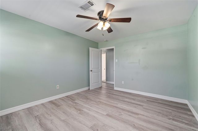 2107 N Fisher Court, Pasadena, TX 77502