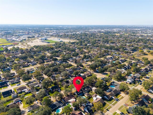 2107 N Fisher Court, Pasadena, TX 77502