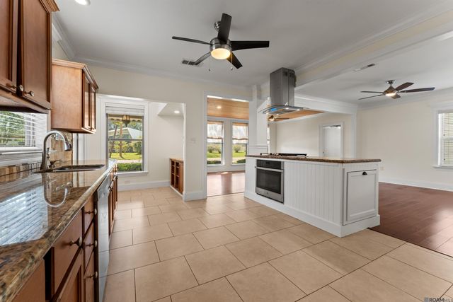 3919 Claycut Rd, Baton Rouge, LA 70806