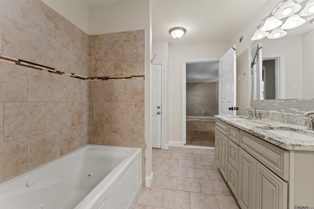 3919 Claycut Rd, Baton Rouge, LA 70806