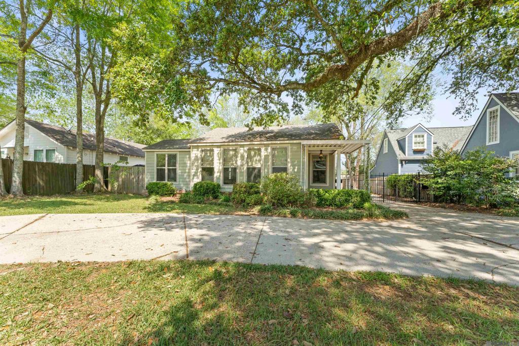 3919 Claycut Rd, Baton Rouge, LA 70806