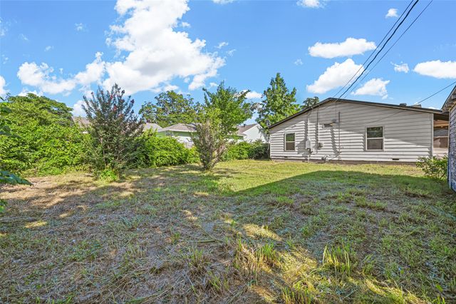 3677 Rockdale Drive, Dallas, TX 75220